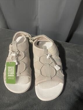 Hike Barefoot HF Adjustable Slip-On Style Bare Comfort Sandals Beige Size 10 NWT